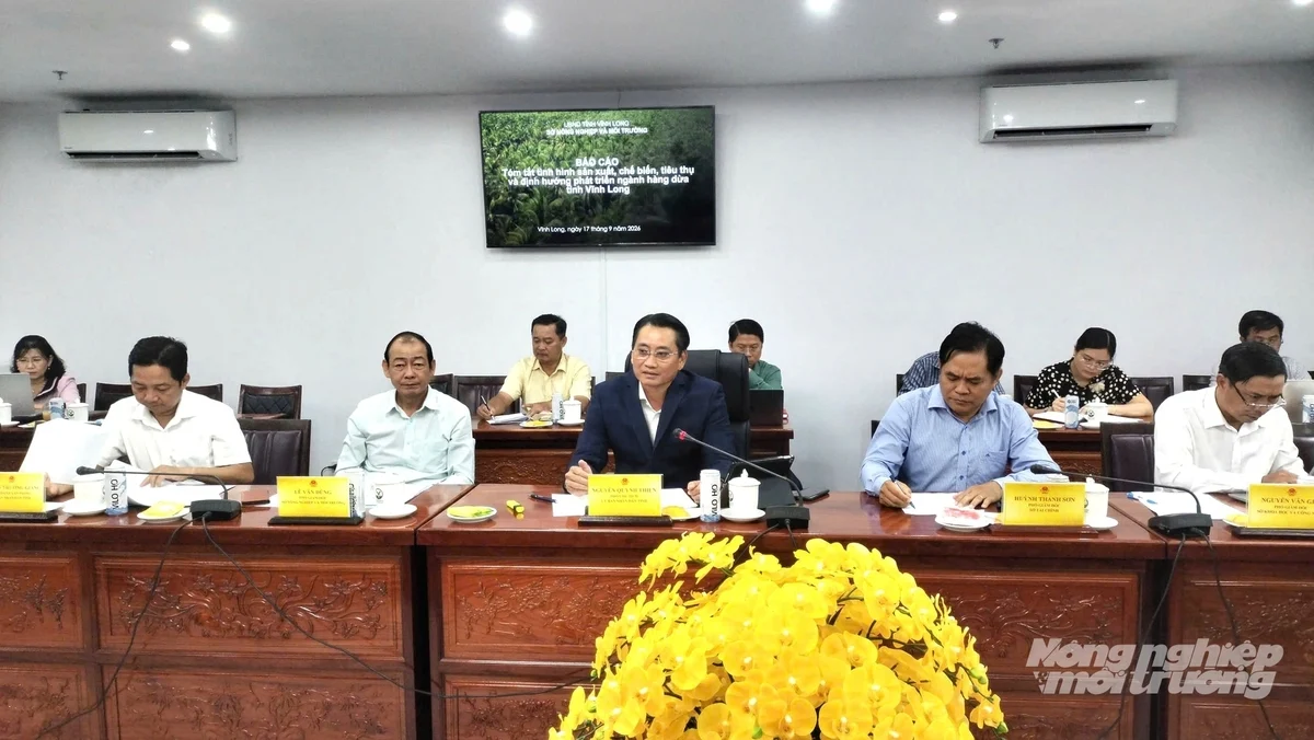 Ông Nguyễn Quỳnh Thiện (giữa) đã đưa ra quan điểm chỉ đạo nhất quán về nguyên tắc hợp tác giữa chính quyền địa phương và nhà đầu tư. Ảnh: Minh Đảm.