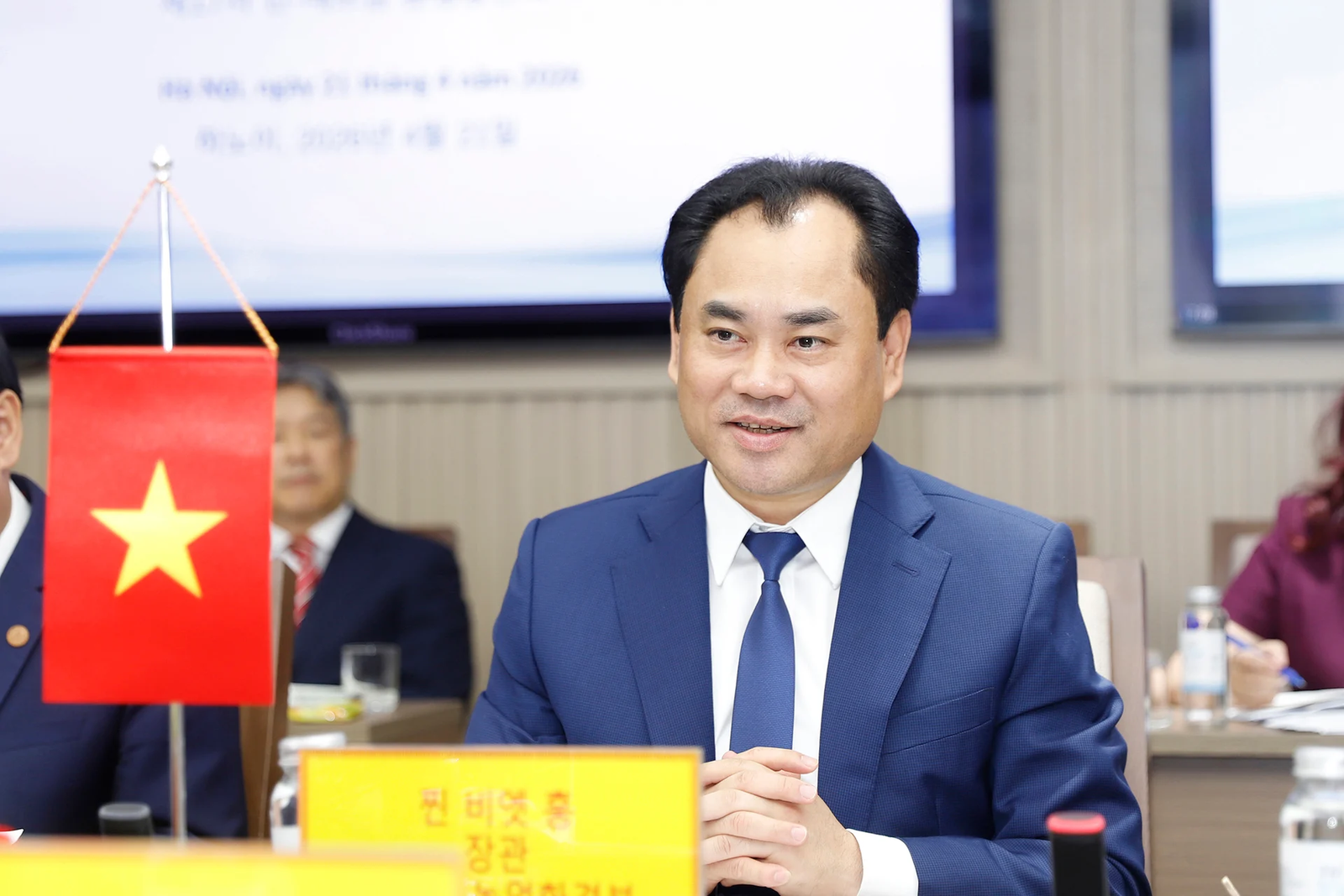 Bộ trưởng Bộ Nông nghiệp và Môi trường Trịnh Việt Hùng phát biểu tại Hội nghị Bộ trưởng Môi trường Việt Nam - Hàn Quốc lần thứ 17. Ảnh: Khương Trung.